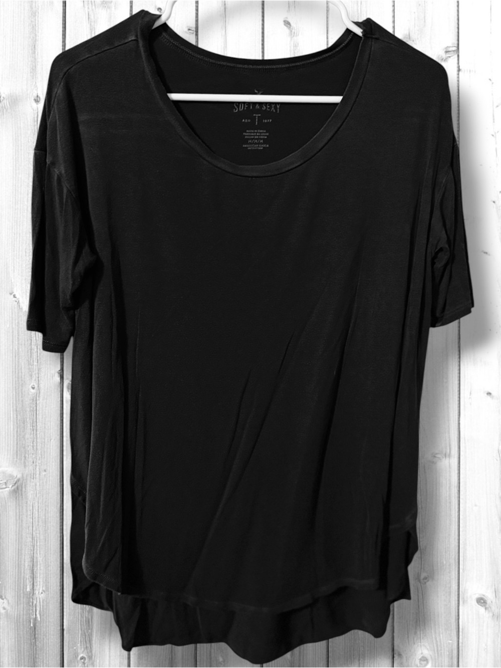 🌼American Eagle Outfitters Black Scoop Neck Short Sleeve Tunic Tee